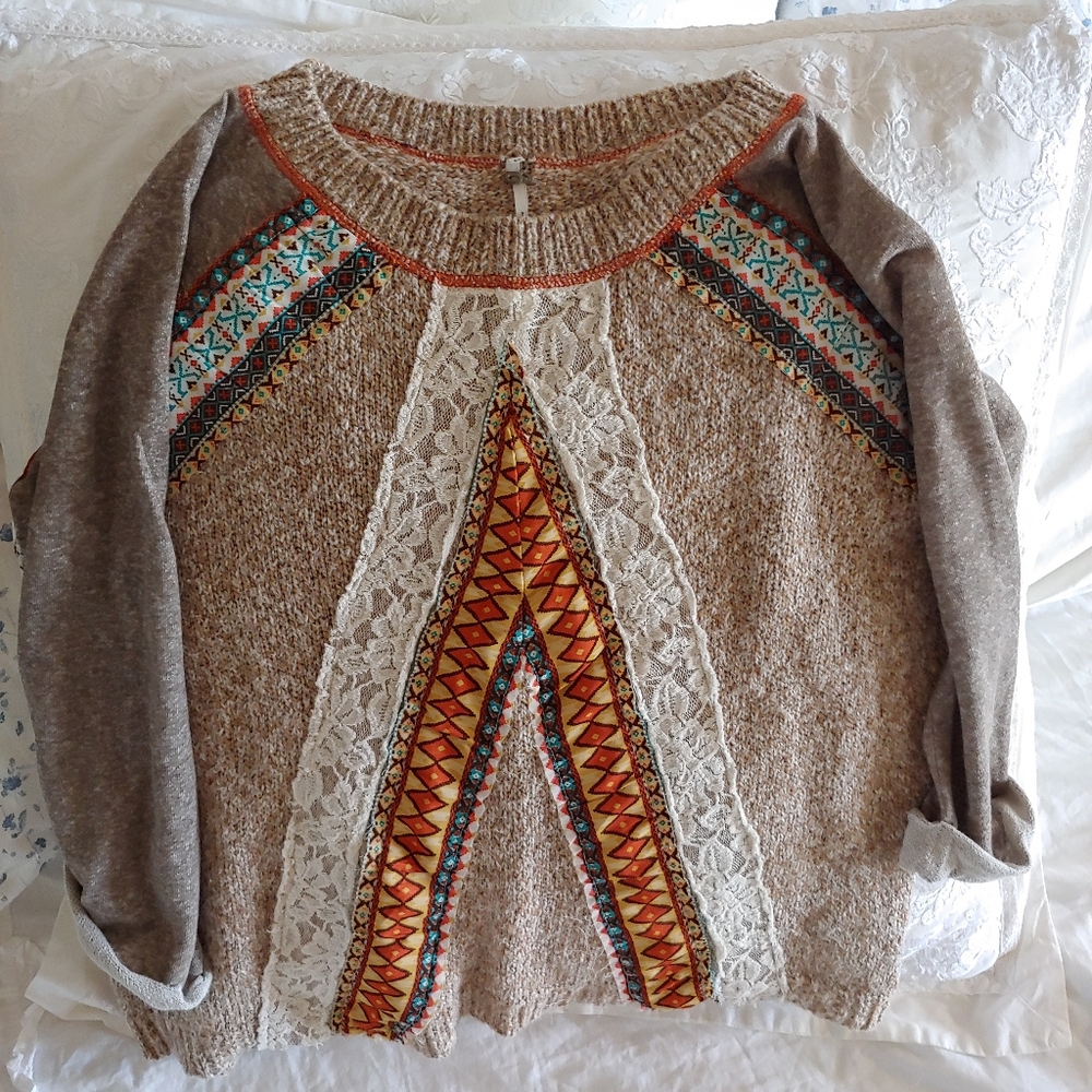BKE Sweater